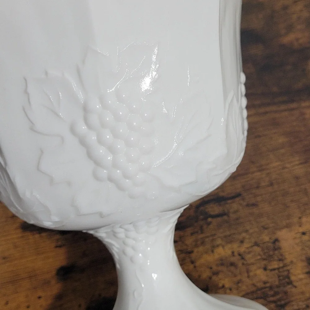 Vintage Milk Glass Large Grape Vine Colony Harvest Goblet Footed‎ Compote Bowl